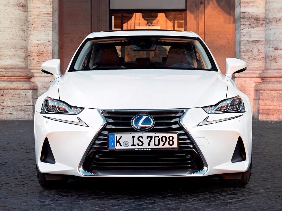 Lexus IS 300h
