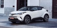 Bild zum Inhalt: Toyota C-HR 2017: Kofferraum, Preis, Motoren, Anhängelast