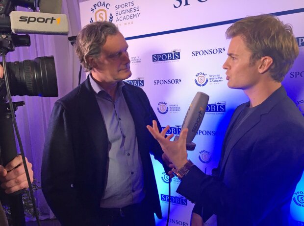 Nico Rosberg im Gespräch mit SPORT1-Chefredakteur Dirc Seemann