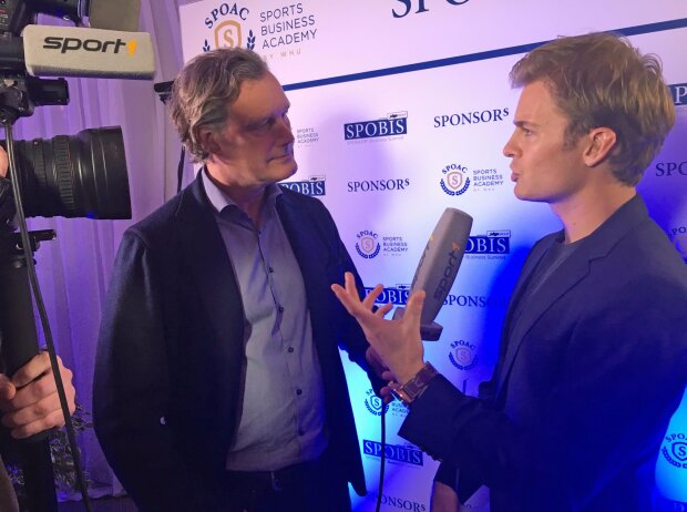 Nico Rosberg im Gespräch mit SPORT1-Chefredakteur Dirc Seemann Nico Rosberg im Gespräch mit SPORT1-Chefredakteur Dirc Seemann