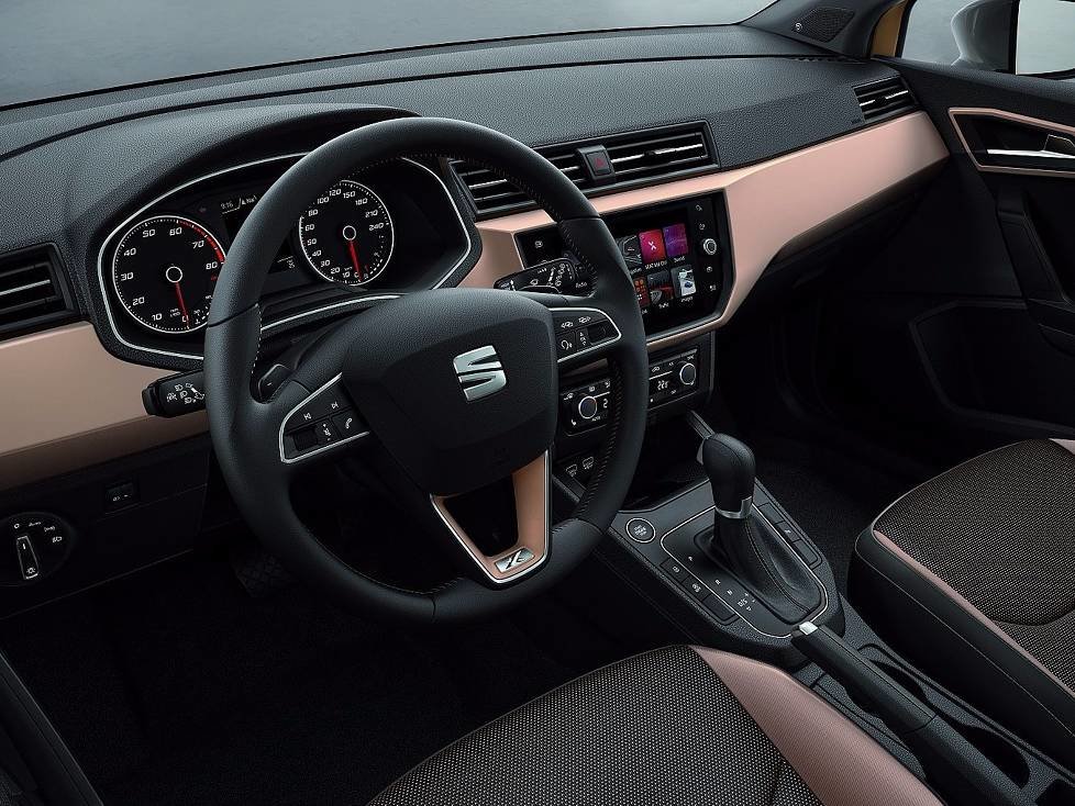 Innenraum und Cockpit des neuen SEAT Ibiza 2017