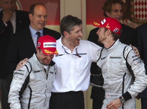 Jenson Button, Nick Fry, Rubens Barrichello Jenson Button, Nick Fry, Rubens Barrichello