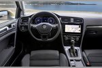 Innenraum des Volkswagen Golf VII Highline Facelift 2017
