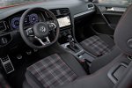 Innenraum des Volkswagen Golf VII GTI Facelift 2017