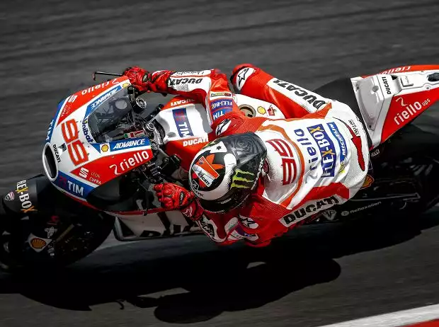 Casey Stoner, Jorge Lorenzo, Andrea Dovizioso Titel-Bild zur News: Casey Stoner, Jorge Lorenzo, Andrea Dovizioso