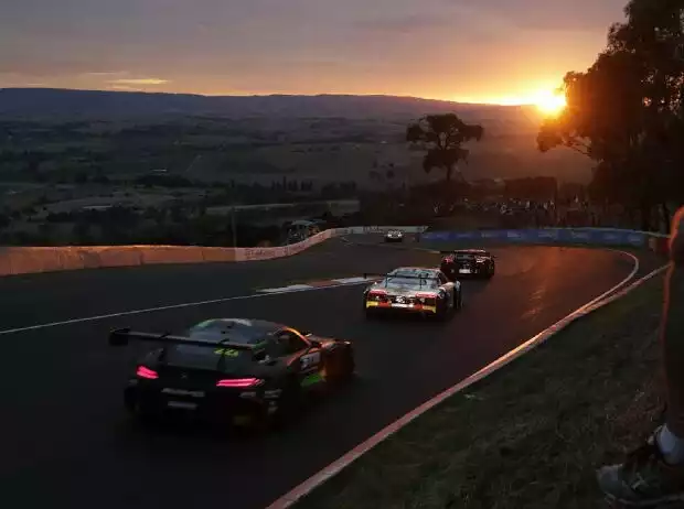 Bathurst 12 Hour Titel-Bild zur News: Bathurst 12 Hour