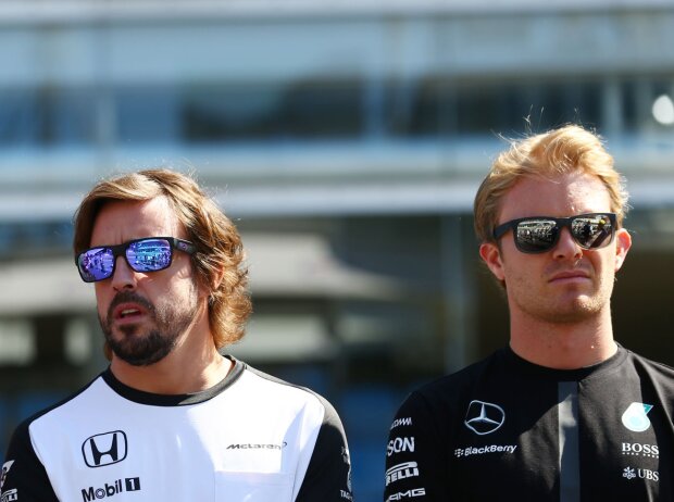 Titel-Bild zur News: Carlos Sainz, Fernando Alonso, Nico Rosberg, Justin Wilson