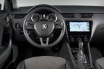 Innenraum und Cockpit des neuen Skoda Octavia III mit Vier-Augen-Facelift 2017