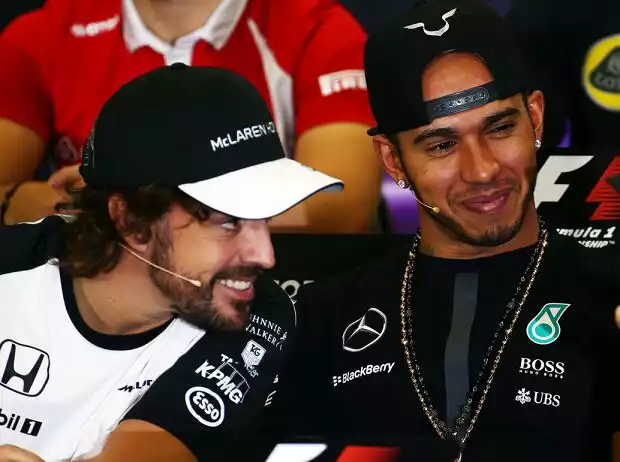 Fernando Alonso, Lewis Hamilton, Sergio Perez Titel-Bild zur News: Fernando Alonso, Lewis Hamilton, Sergio Perez