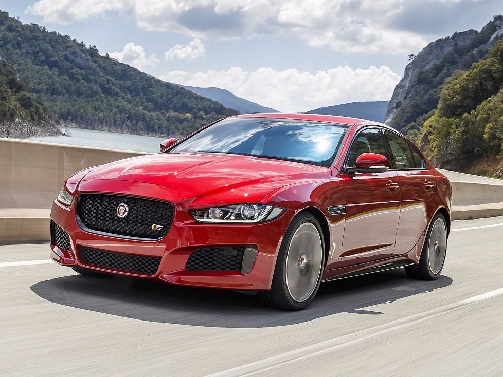 Jaguar XE 2017