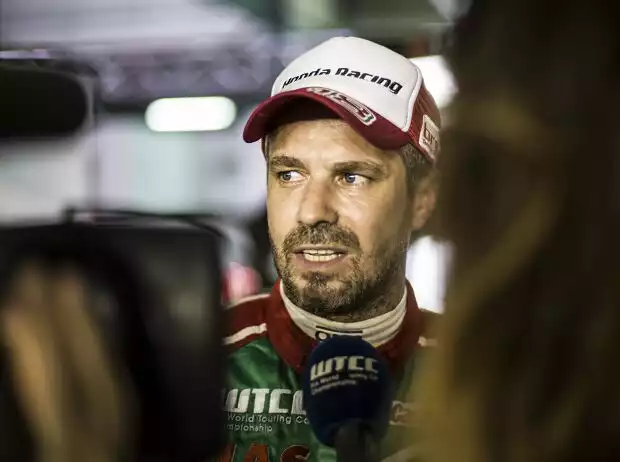 Titel-Bild zur News: Tiago Monteiro