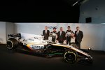 Sergio Perez (Force India), Vijay Mallya, Esteban Ocon (Force India) und Otmar Szafnauer 