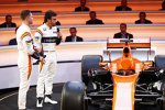 Fernando Alonso und Stoffel Vandoorne (McLaren) 