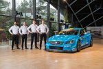 Prinz Carl Philip von Schweden und die WTCC-Fahrer Nestor Girolami,  Nick Catsburg und Thed Björk 