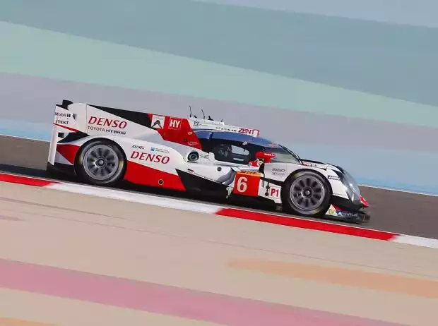 Stephane Sarrazin, Mike Conway, Kamui Kobayashi Titel-Bild zur News: Stephane Sarrazin, Mike Conway, Kamui Kobayashi