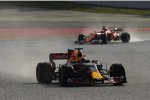 Max Verstappen (Red Bull) und Kimi Räikkönen (Ferrari) 