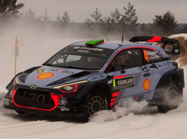 Hayden Paddon, John Kennard