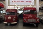Einblicke ins geheime Porsche Lager: VW Bulli T1 im Porsche-Renndienst-Look.