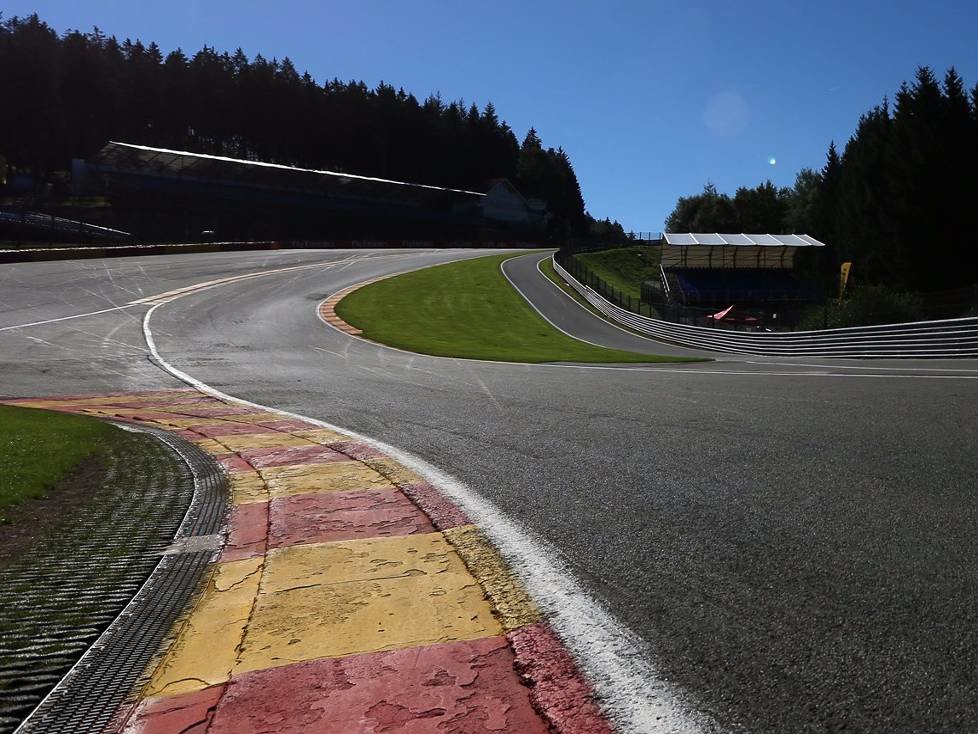 Eau Rouge