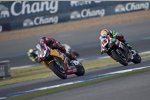 Stefan Bradl vor Alex de Angelis 