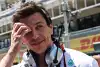 Bild zum Inhalt: Tollpatsch Toto Wolff: Kurioser Tennis-Unfall als gutes Omen?