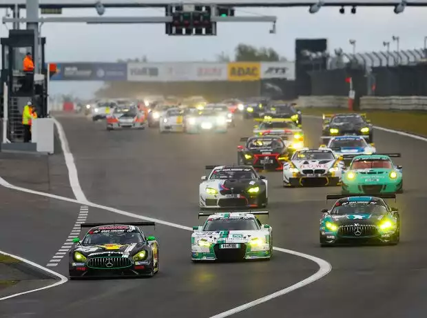 VLN, Start Titel-Bild zur News: VLN, Start