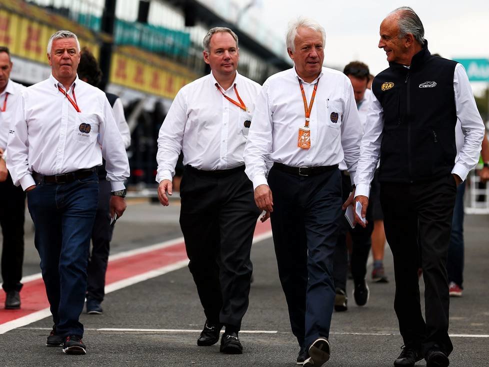 Derek Warwick, Charlie Whiting