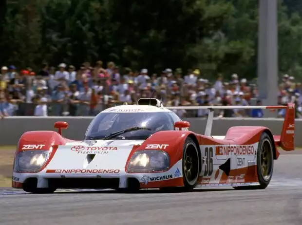 Toyota TS010, 1993 Titel-Bild zur News: Toyota TS010, 1993
