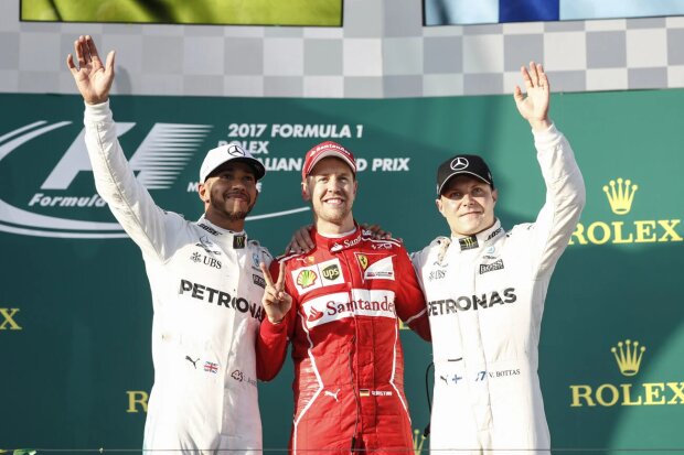 Lewis Hamilton Sebastian Vettel Valtteri Bottas Ferrari Scuderia Ferrari F1Mercedes Mercedes AMG Petronas Motorsport F1 ~Lewis Hamilton (Mercedes), Sebastian Vettel (Ferrari) und Valtteri Bottas (Mercedes) ~ 