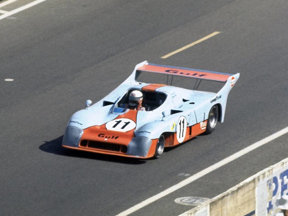 Le Mans 1975: Der Gulf Mirage GR8-Ford von Jacky Ickx und Derek Bell auf Position 1