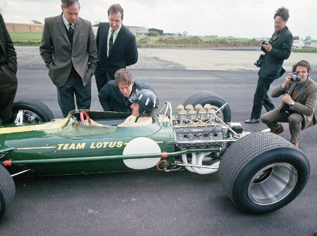 Graham Hill im Lotus, 1967: Vor 50 Jahren revolutionierte der DFV-Motor die Formel 1