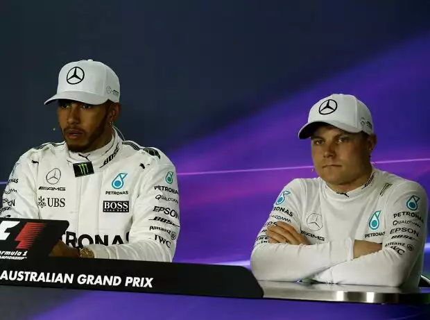 Titel-Bild zur News: Sebastian Vettel, Lewis Hamilton, Valtteri Bottas