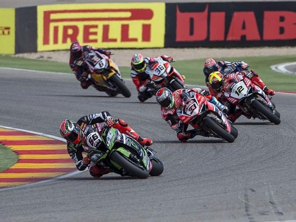 Tom Sykes, Marco Melandri, Xavi Fores