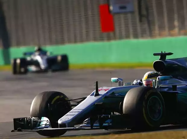 Lewis Hamilton, Valtteri Bottas Titel-Bild zur News: Lewis Hamilton, Valtteri Bottas
