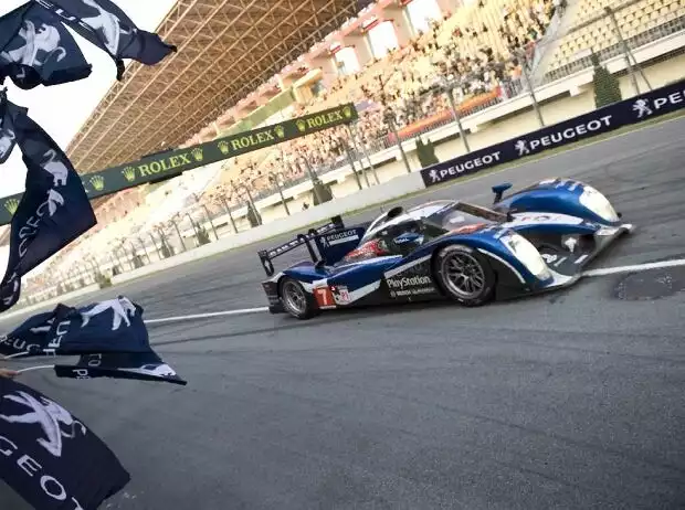 Anthony Davidson, Simon Pagenaud, Sebastien Bourdais Titel-Bild zur News: Anthony Davidson, Simon Pagenaud, Sebastien Bourdais