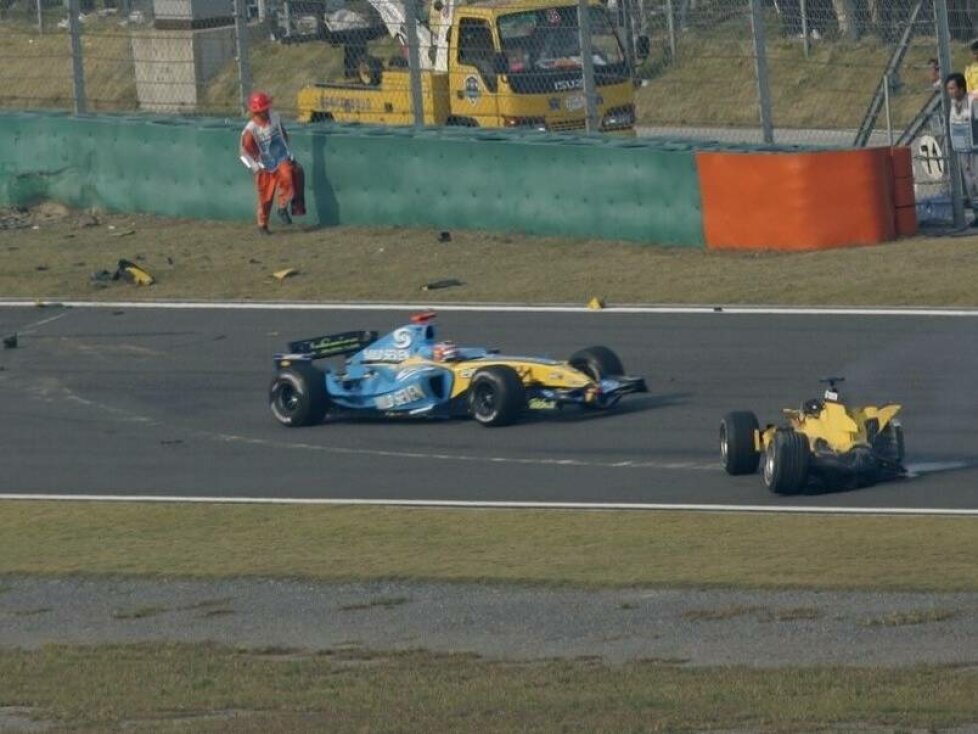 Fernando Alonso, Narain Karthikeyan