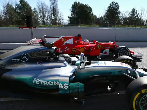 Valtteri Bottas und Sebastian Vettel Titel-Bild zur News: Valtteri Bottas und Sebastian Vettel
