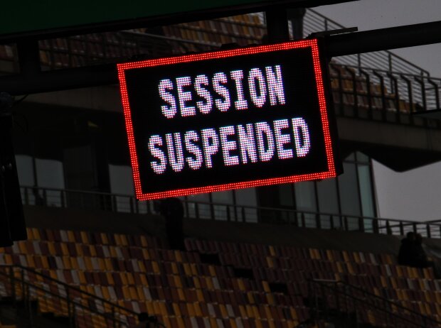 Titel-Bild zur News: Session suspended