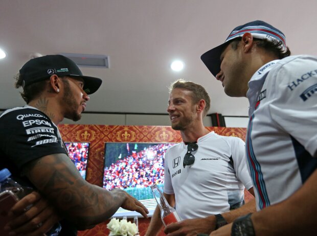 Titel-Bild zur News: Jenson Button, Lewis Hamilton, Felipe Massa