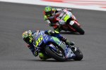 Valentino Rossi vor Cal Crutchlow 