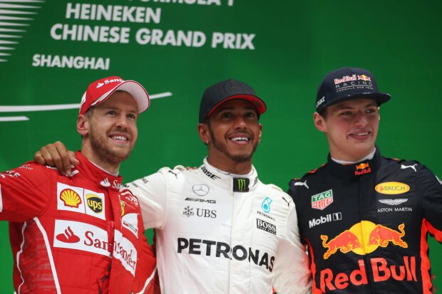 Sebastian Vettel Lewis Hamilton Max Verstappen Ferrari Scuderia Ferrari F1Mercedes Mercedes AMG Petronas Motorsport F1 ~Sebastian Vettel (Ferrari), Lewis Hamilton (Mercedes) und Max Verstappen (Red Bull) ~ 