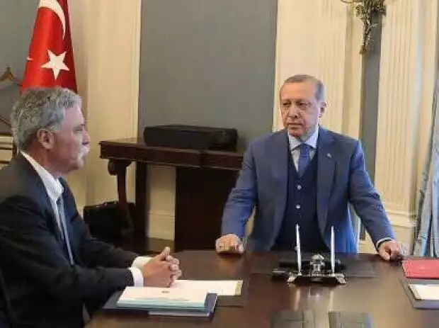 Chasey Carey und Recep Erdogan Titel-Bild zur News: Chasey Carey und Recep Erdogan