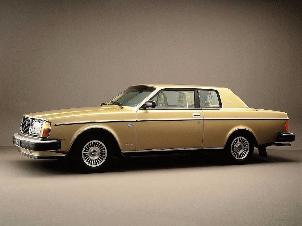 Volvo 262 C (1975)