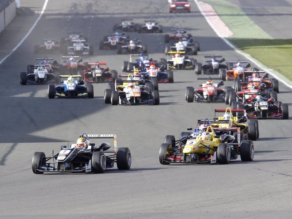 Formel 3, Start