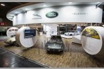 Messestand von Jaguar Land Rover auf der Techno-Classica 2017