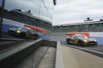 Paul Dalla Lana (Aston Martin) und Mathias Lauda (Aston Martin) 