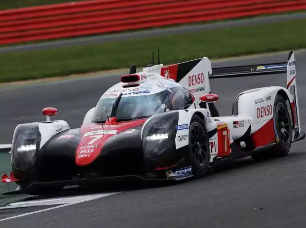 Titel-Bild zur News: Mike Conway, Kamui Kobayashi, Jose-Maria Lopez