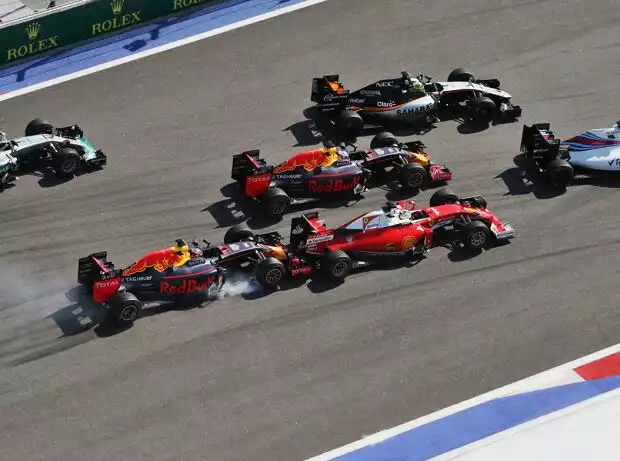 Daniil Kwjat, Sebastian Vettel Titel-Bild zur News: Daniil Kwjat, Sebastian Vettel