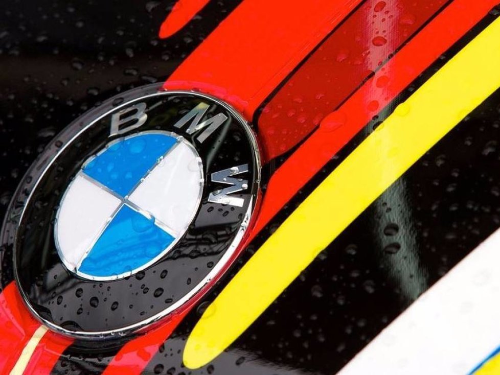 BMW M3 GT2 Art Car 2010