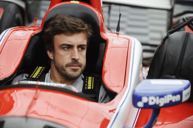 Fernando Alonso   ~Fernando Alonso (McLaren) und  ~    